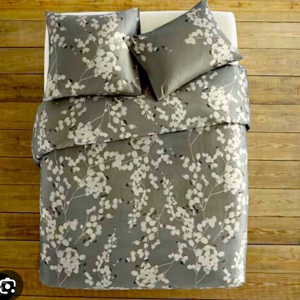 West Elm Moonflower Duvet Cover and Pillow Shams
